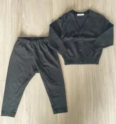UNIQLO黒ズボン+カーディガン　セット　90cm