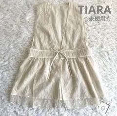 【定価31,900】 TIARA ティアラ ジレ アイボリーのサムネイル