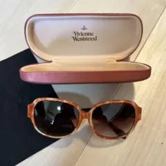 Vivian Westwood サングラスのサムネイル
