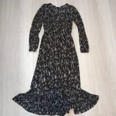 MNG 長袖フラワーロングワンピース 裾切り替えフリル