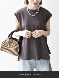 新品未使用　SHIPS any :Aライン フレンチスリーブ TEE グレー系のサムネイル