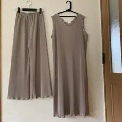 ベージュ ポリエステル セットアップ Mサイズ