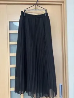 【美品】ジーユー　GUシフォン ブラック プリーツ ロングスカート　M