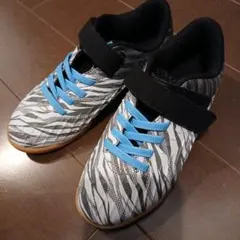 キッズ　サッカー　室内シューズ 19.0cm