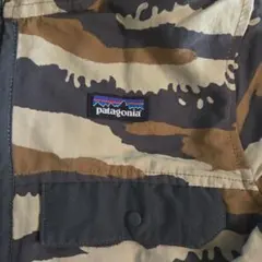 patagonia キッズ迷彩柄 フード付きジャケット S