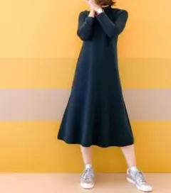 ユニクロ U【新品】3D メリノ モックネック ニット ワンピース ネイビー