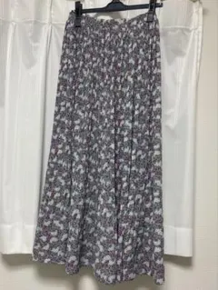 花柄フレアロングスカート