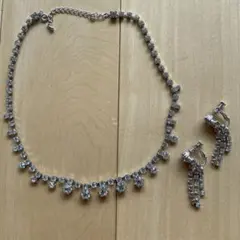 ネックレス　イヤリング　キラキラ