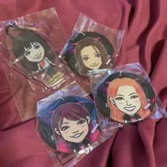 E-girls (クリアチャーム 缶バッジ メタルキーホルダー)