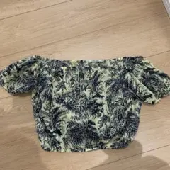 AULA AILA フラワープリント 半袖オフショル トップス