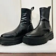 トラックソールサイドゴアブーツ　Black