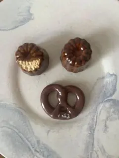 カヌレ プレッツェル 箸置き 3点セットのサムネイル