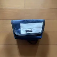 送料込】FREITAG F40 デジタルプリント レッド系 - メルカリ