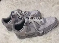 Nike COURT VISION スニーカー