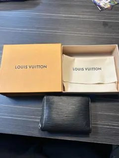 ルイヴィトン　エピ　ジッピーコインケース