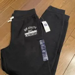 【新品】ギャップ　キッズ黒パンツ