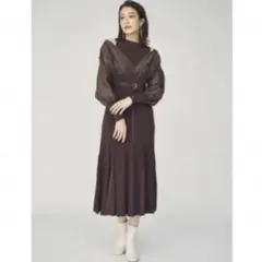 【MERCURYDUO】ロングスリーブ異素材ドッキングフレアニットワンピース