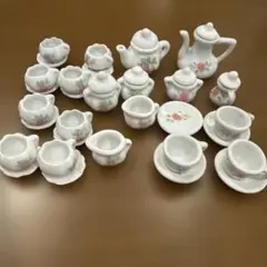 ミニチュアティーセット バラの花柄　ぶどう