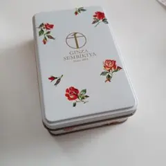 銀座千疋屋のお菓子缶