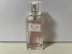 Miss Dior ローズ&ローズ　ヘアミスト