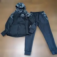 UNDER ARMOUR フード付きジャージセットアップ