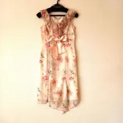 7ARサイズ　花柄フリルノースリーブワンピース　くすみピンク