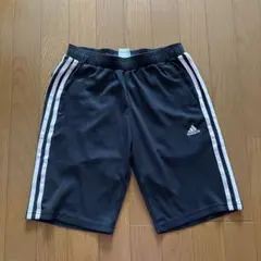 adidas　レディース　ショートパンツ