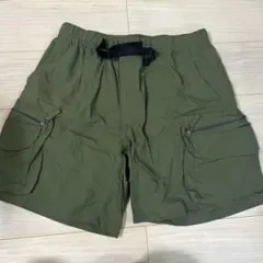 GU オリーブ色 ショートパンツ