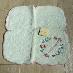 LAURA ASHLEY　ローラアシュレイ タオルハンカチ　タグ付き