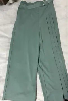 ミントグリーン プリーツ ワイドパンツ