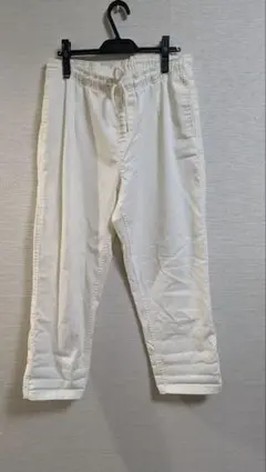 ホワイト スラックス
