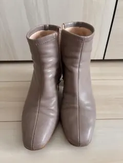 heal me ショートブーツ グレージュ