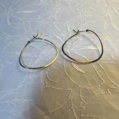 ￼agete K10YG ひねりオーバルフープピアス　マット加工ピアス