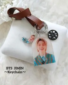 ✤新品✤ジミン JIMIN レザーストラップ アクキー&☾チャーム Beige❶