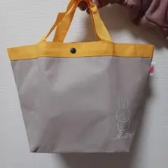 Item thumbnail for item bd7aad42-f362-4ed2-ae49-443d190b5a38