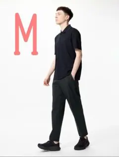 ユニクロ　ウルトラストレッチアクティブテーパードパンツ　黒　M