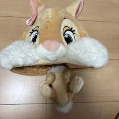 ウサギキャラクターのぬいぐるみ帽子