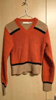 MARNI Vネックセーター Mサイズ ユニクロコラボ