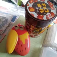 だ14。チョコボールケースのみ。