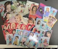 TWICE トレカ　ピンバッジ等　まとめ売り