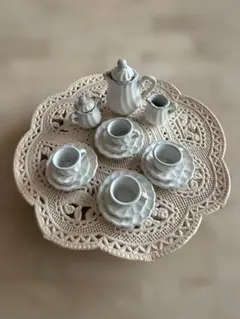 ミニチュアティーセット 陶磁器製 波状の模様