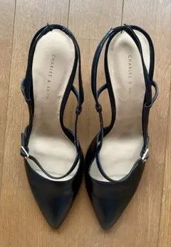【Charles & Keith】ブラックハイヒールのサムネイル