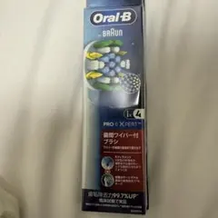 Oral-B PRO-EXPERT 替えブラシ(歯間ワイパー付き)4本入り