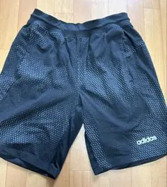 adidas CLIMALITE ショートパンツ黒　M