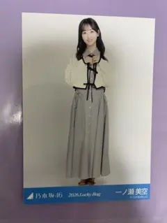 乃木坂46 2026 LuckyBag シャツワンピース 大城ひなの ヒキ - メルカリ