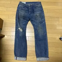 トゥモローランドEdition デニムパンツ ダメージ&オイル加工32インチのサムネイル