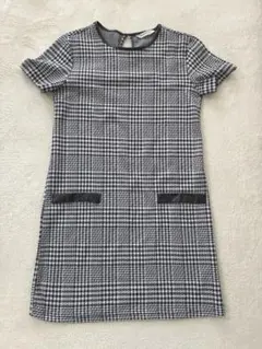 極美品★Stradivarius 半袖　ストレッチワンピース　レザーパイピングSのサムネイル