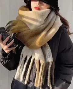グラデーションチェック柄マフラー