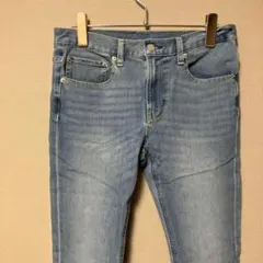 ジーユー　ストレートデニムパンツ(28インチ)ローライズ　ライトブルーストレッチ