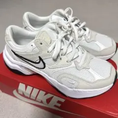 【新品】NIKE ナイキ FJ3794 102 24.5㎝ スニーカー　靴